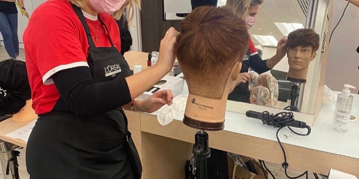 Grimsby hairdresser to represent UK in international competition Gi Media